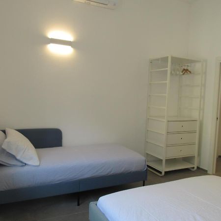 Apartamento Make A Wish - Near The Center With Private Parking Como Exterior foto