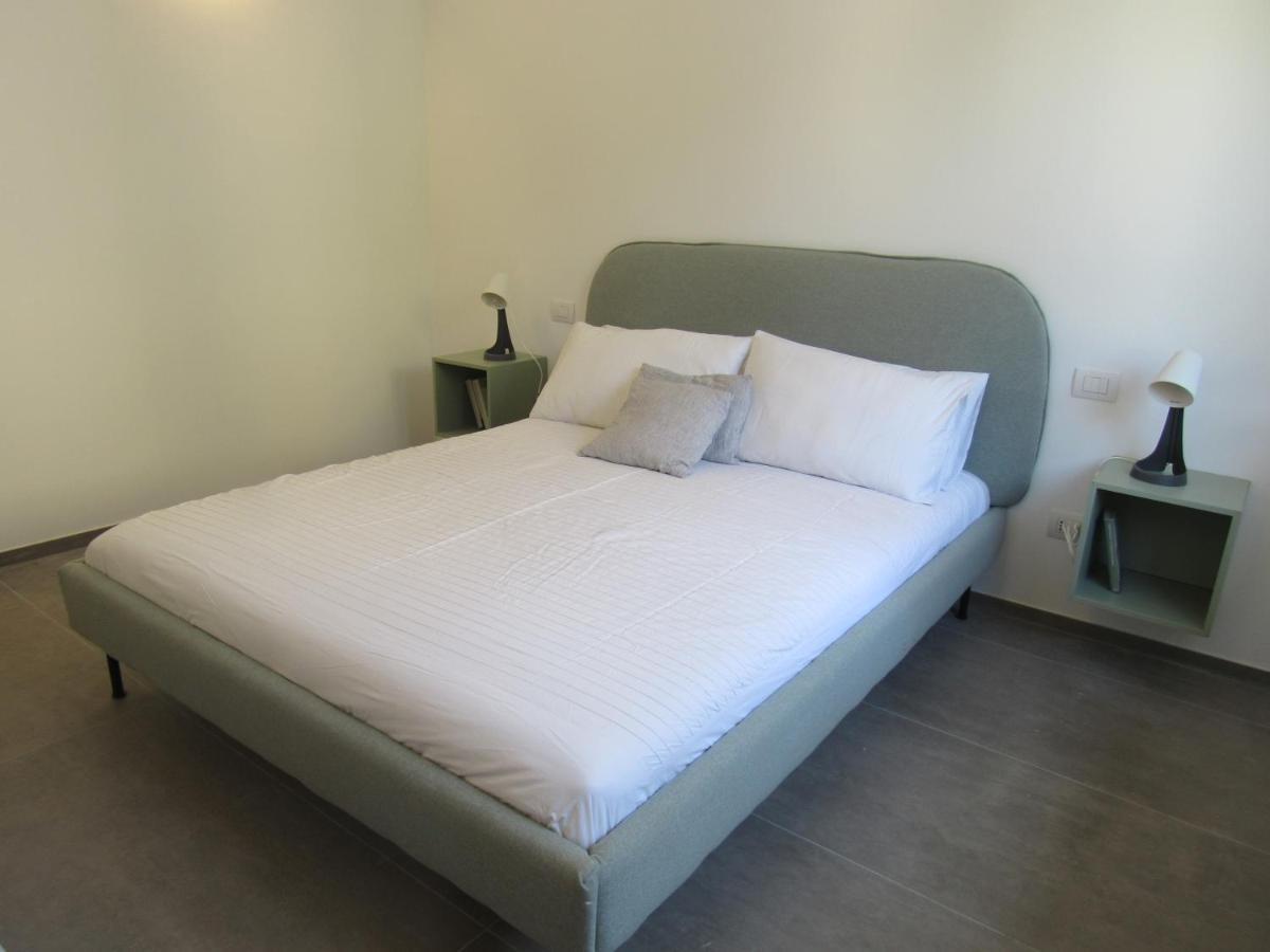 Apartamento Make A Wish - Near The Center With Private Parking Como Exterior foto