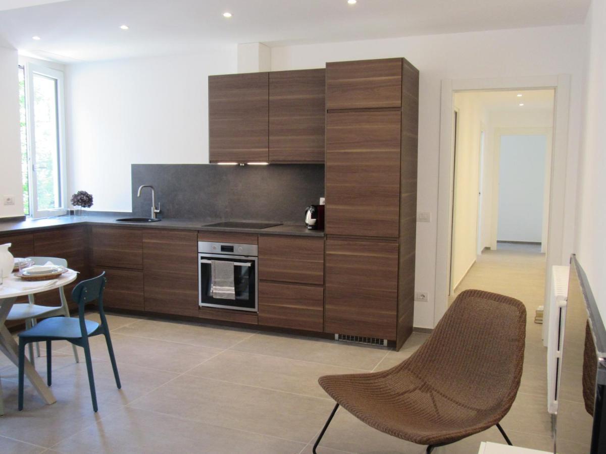 Apartamento Make A Wish - Near The Center With Private Parking Como Exterior foto